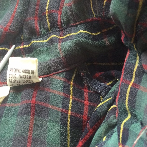 Weathervane Size 6 Green Plaid Polyester Button Down Blouse with Ruffle Neck. - Picture 6 of 6